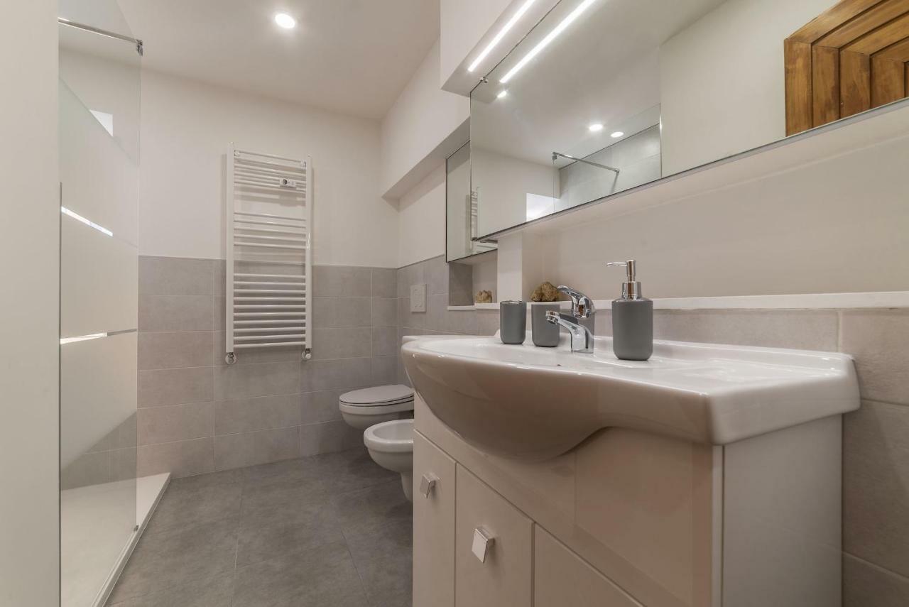 רומא Montecitorio Lovely Apartment מראה חיצוני תמונה