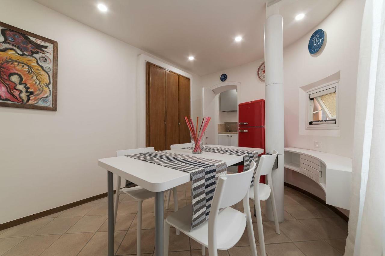 רומא Montecitorio Lovely Apartment מראה חיצוני תמונה